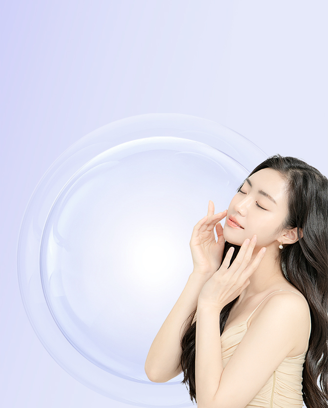 Model with improved pigmentation, acne scars, redness, and skin texture after IPL treatment